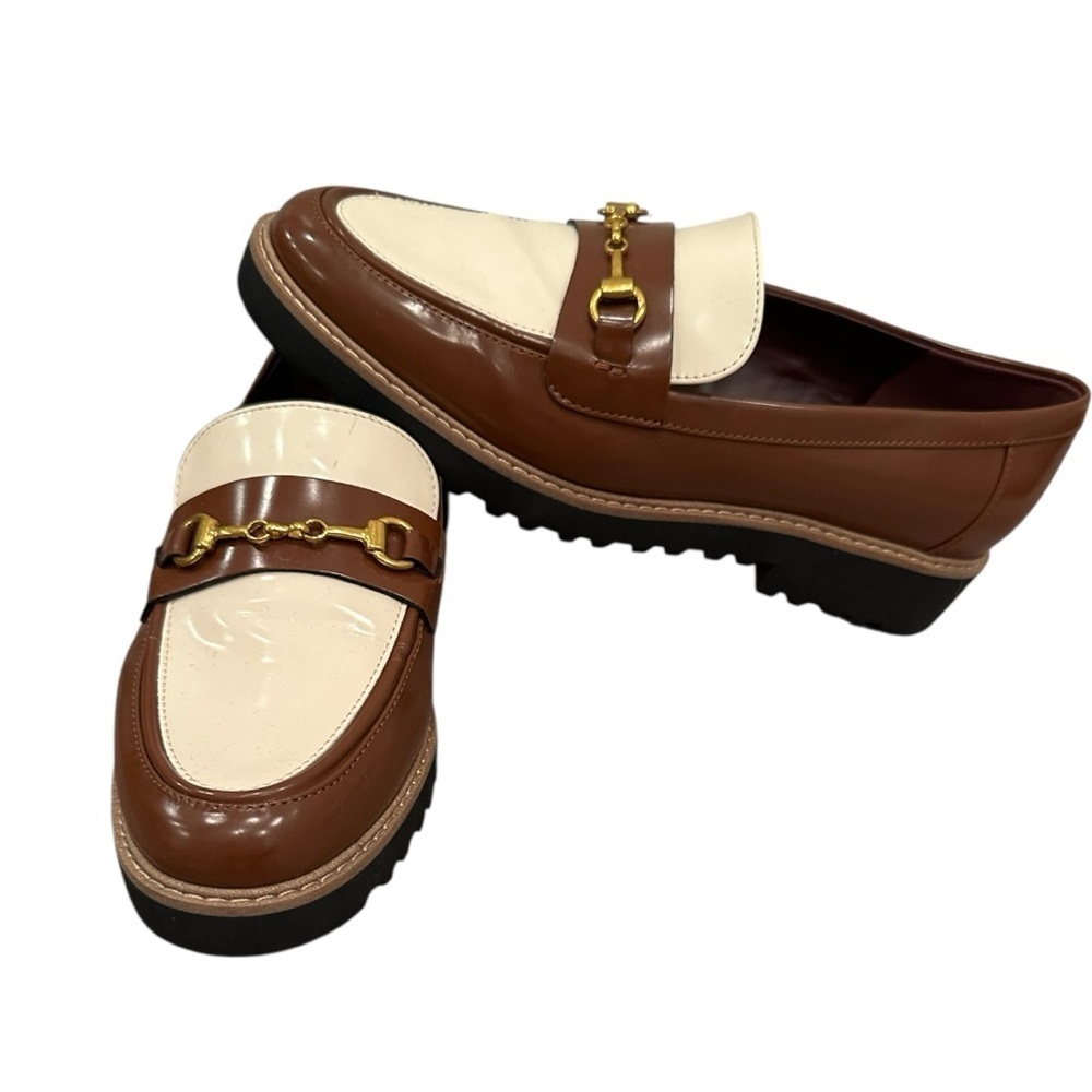 Franco Sarto Colette Lug Sole Loafer Gold Accent NWOB Sz 9 W Preppy
